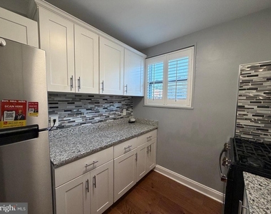 3831 Hamilton Street - Photo Thumbnail 15