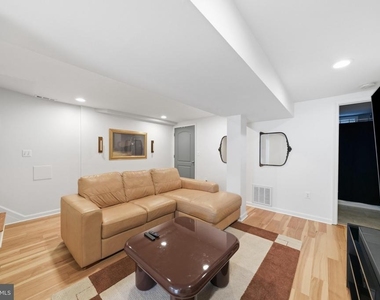 6410 Bushey Drive - Photo Thumbnail 34