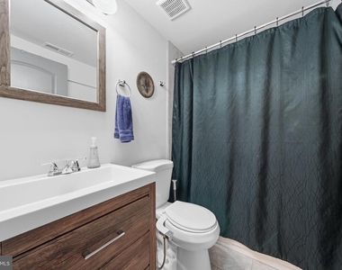 6410 Bushey Drive - Photo Thumbnail 35