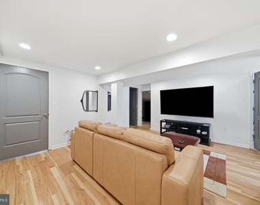 6410 Bushey Drive - Photo Thumbnail 33