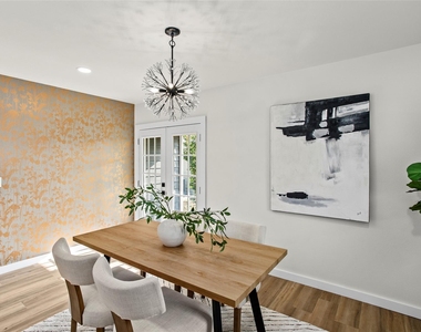 103 N Avenue C - Photo Thumbnail 4