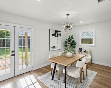 103 N Avenue C - Photo Thumbnail 3