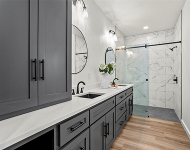103 N Avenue C - Photo Thumbnail 17