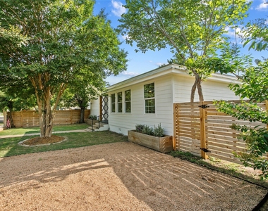103 N Avenue C - Photo Thumbnail 27