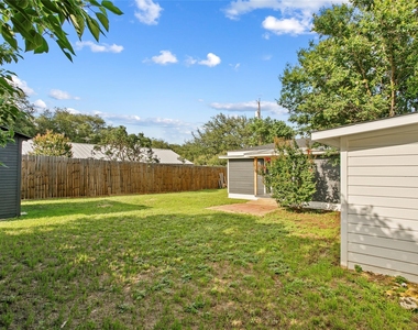 103 N Avenue C - Photo Thumbnail 25