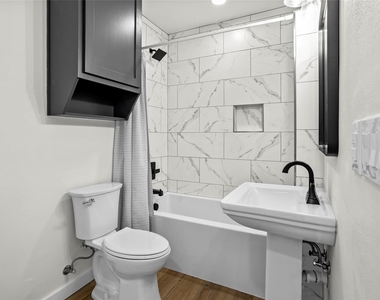 103 N Avenue C - Photo Thumbnail 15