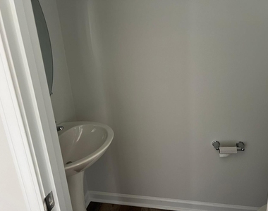 5046 Tura Street - Photo Thumbnail 9