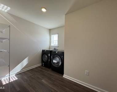 163 Glen Clova Drive - Photo Thumbnail 29