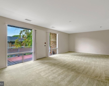 515 Wilson Bridge Drive - Photo Thumbnail 11