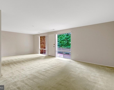 515 Wilson Bridge Drive - Photo Thumbnail 15