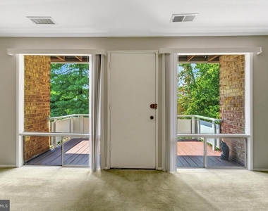 515 Wilson Bridge Drive - Photo Thumbnail 10