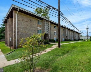 515 Wilson Bridge Drive - Photo Thumbnail 1