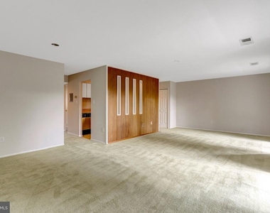 515 Wilson Bridge Drive - Photo Thumbnail 14