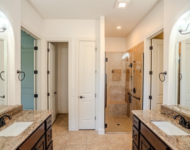 121 Feritti Dr - Photo Thumbnail 19