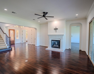 121 Feritti Dr - Photo Thumbnail 10