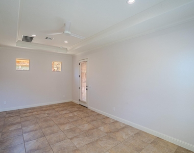 121 Feritti Dr - Photo Thumbnail 28