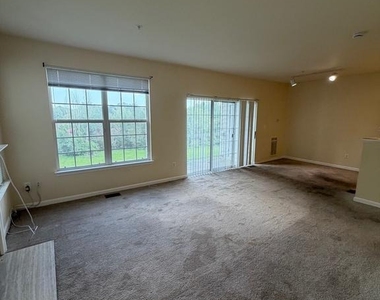 14224 Hampshire Hall Court - Photo Thumbnail 4