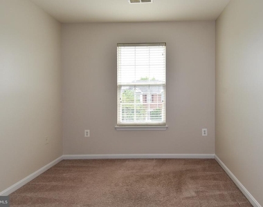 15511 Kennett Square Way - Photo Thumbnail 31