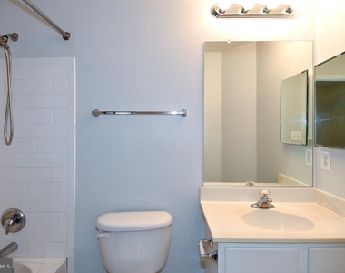 15511 Kennett Square Way - Photo Thumbnail 33