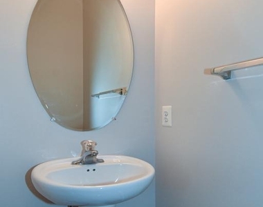 15511 Kennett Square Way - Photo Thumbnail 17