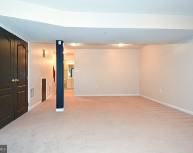 15511 Kennett Square Way - Photo Thumbnail 45