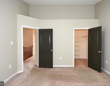 15511 Kennett Square Way - Photo Thumbnail 22