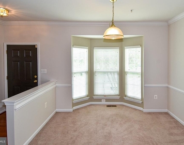 15511 Kennett Square Way - Photo Thumbnail 7