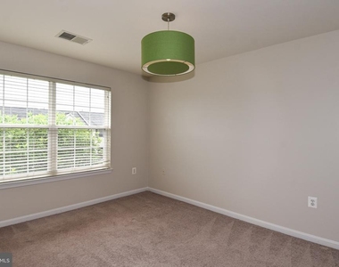 15511 Kennett Square Way - Photo Thumbnail 28