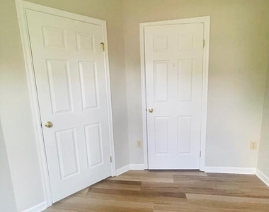 4462 Regalwood Terrace - Photo Thumbnail 21