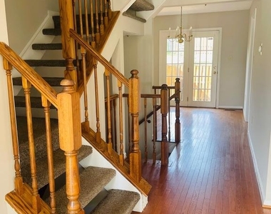 4462 Regalwood Terrace - Photo Thumbnail 9