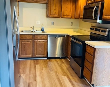 4462 Regalwood Terrace - Photo Thumbnail 6
