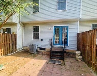4462 Regalwood Terrace - Photo Thumbnail 34