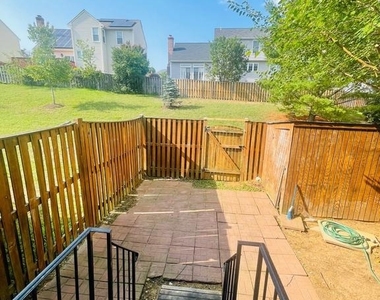 4462 Regalwood Terrace - Photo Thumbnail 35