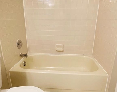 4462 Regalwood Terrace - Photo Thumbnail 17