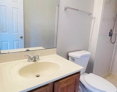 4462 Regalwood Terrace - Photo Thumbnail 18