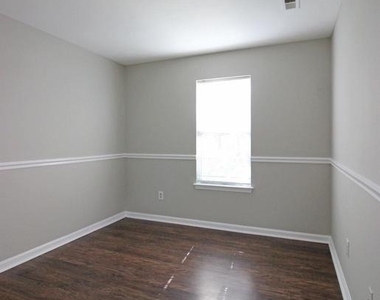 7939 Otter Cove Court - Photo Thumbnail 17