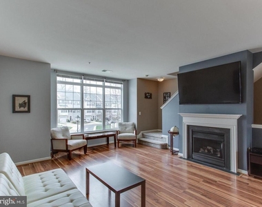 152 Moore Drive - Photo Thumbnail 2