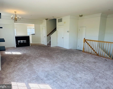 262 Fountain Green Lane - Photo Thumbnail 6
