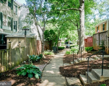 13493 Demetrias Way - Photo Thumbnail 5