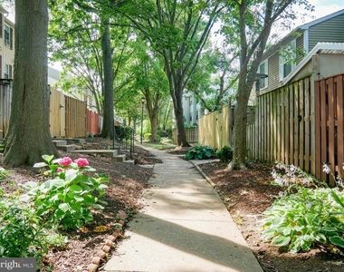 13493 Demetrias Way - Photo Thumbnail 8
