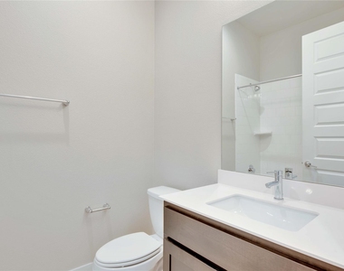 3108 E 51st St - Photo Thumbnail 18
