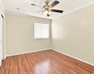 338 Oxford Dr - Photo Thumbnail 14