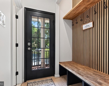 5811 Johnson Avenue - Photo Thumbnail 16