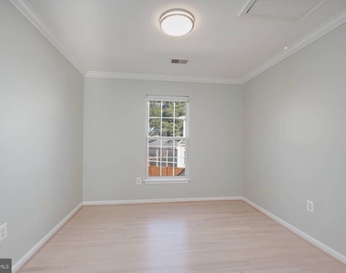 5811 Johnson Avenue - Photo Thumbnail 32