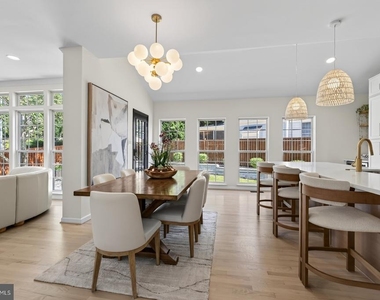 5811 Johnson Avenue - Photo Thumbnail 10