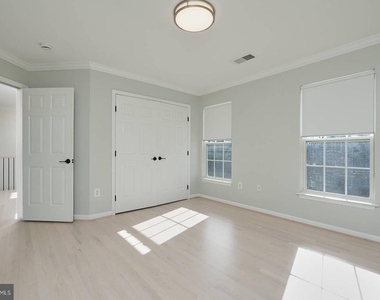 5811 Johnson Avenue - Photo Thumbnail 30