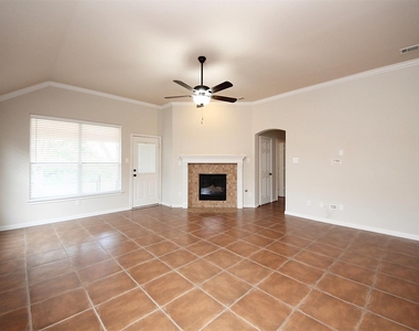 3608 Pine Needle Cir - Photo Thumbnail 10