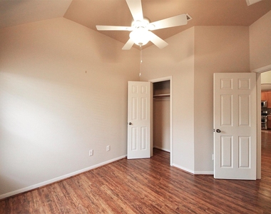 3608 Pine Needle Cir - Photo Thumbnail 16