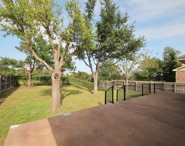 3608 Pine Needle Cir - Photo Thumbnail 4