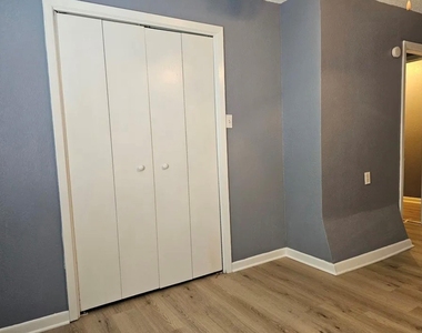 506 Alpine St - Photo Thumbnail 11